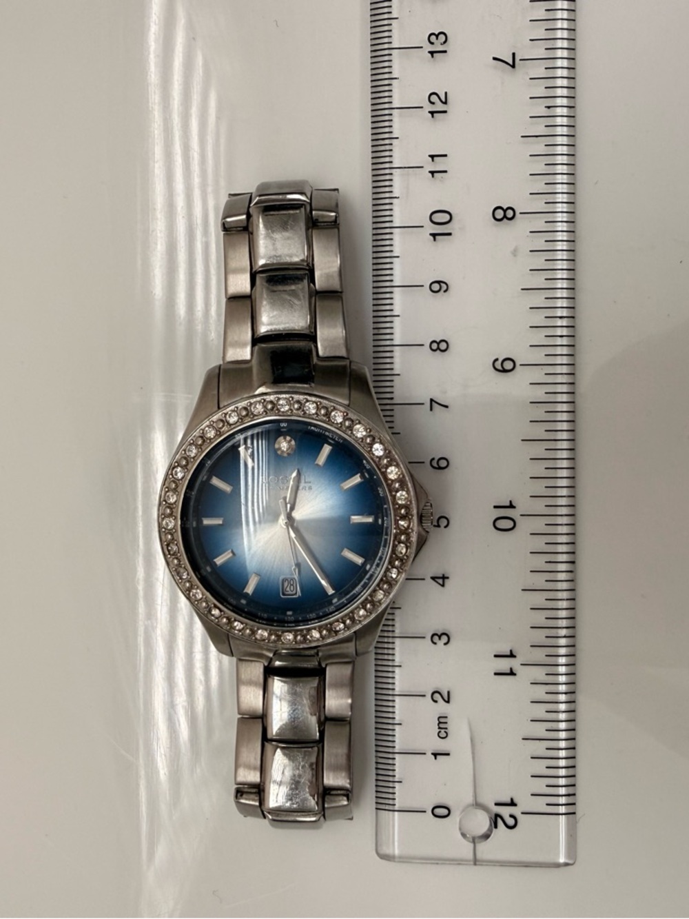 Fossil Blue Dial Watch with Silver and Crystal Details - Picture 5 of 6